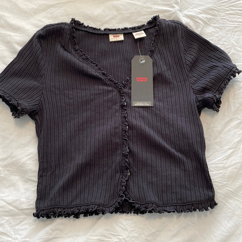 Levi’s V-Neck Top